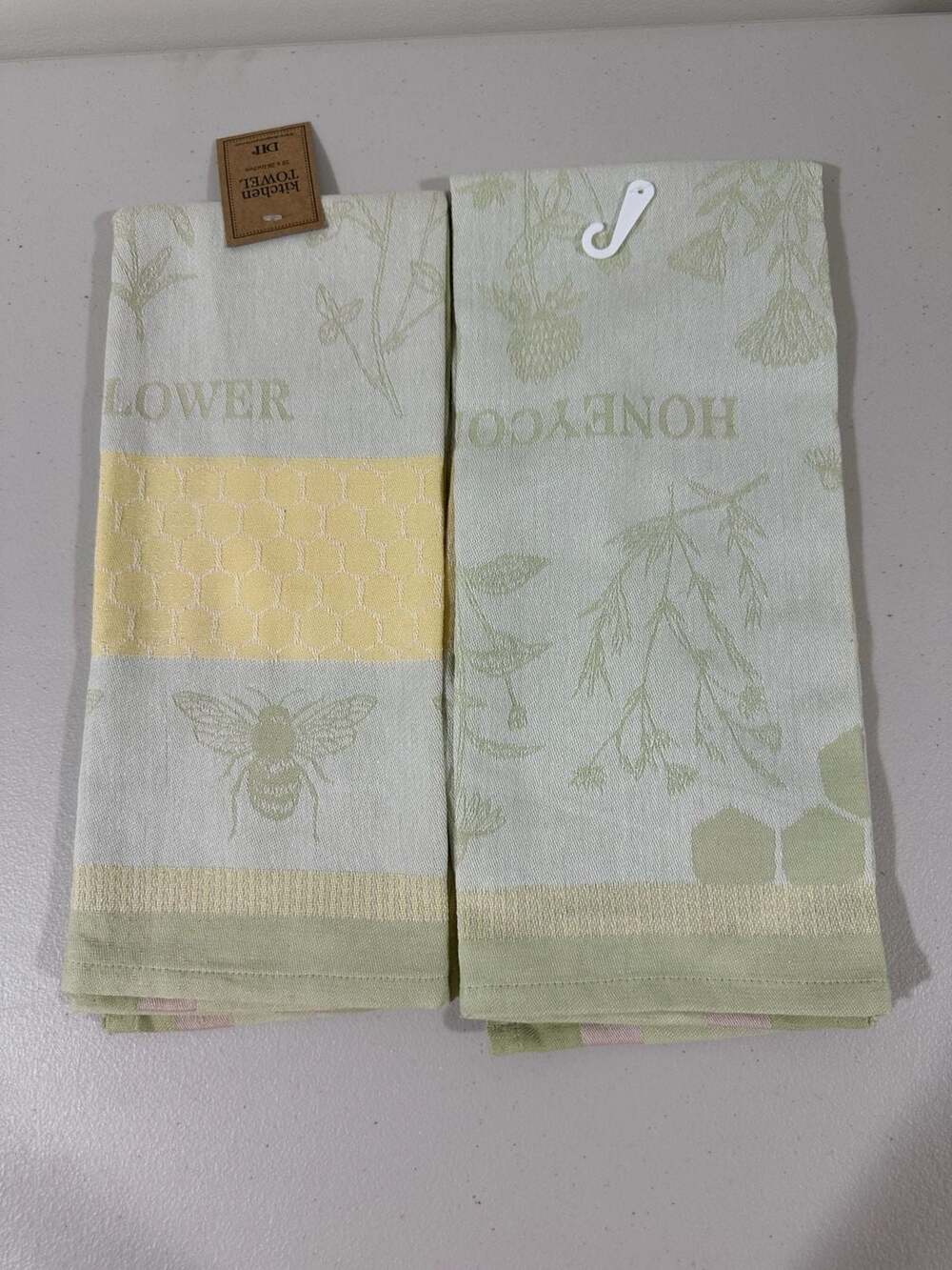 2 pack Design Imports Honeybee Garden Jacquard Kitchen Towel